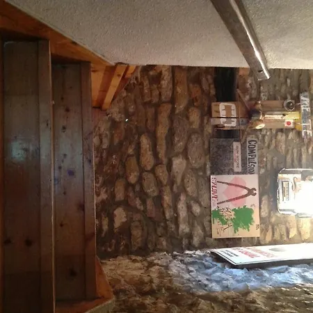 Surftolive House Hostel Somo