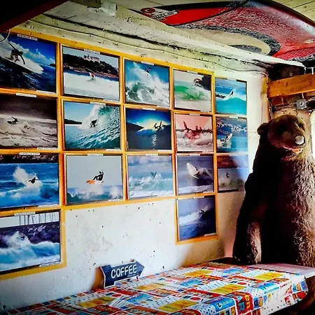 Surftolive House Ostello *