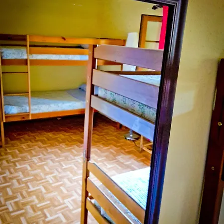 Surftolive House Hostel Somo