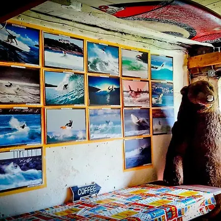 Hostel Surftolive House *
