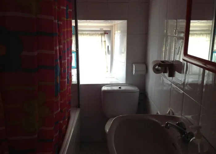 Surftolive House Хостел Сомо