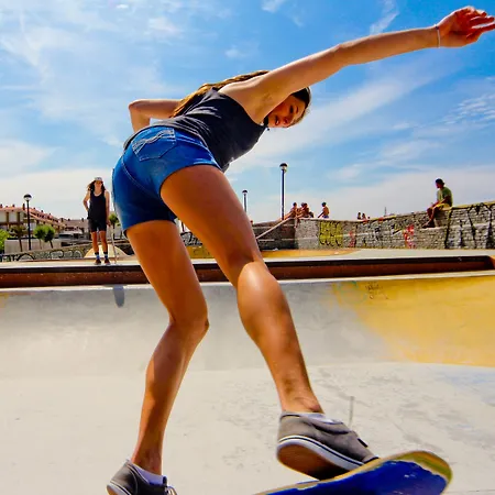 Surftolive House Ostello *