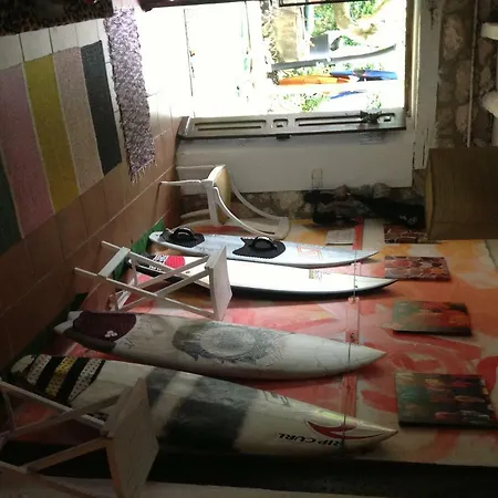 Hostal Surftolive House Somo