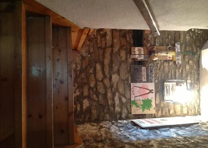 Surftolive House Hostel Somo