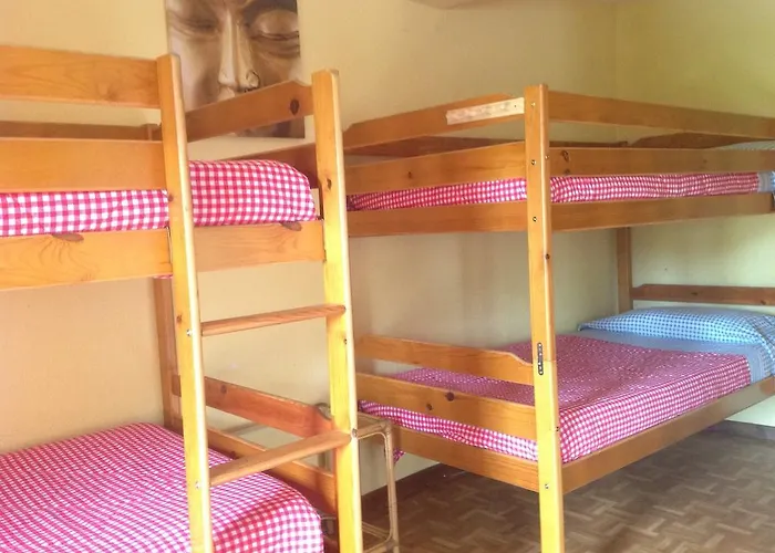 Surftolive House Hostel Somo